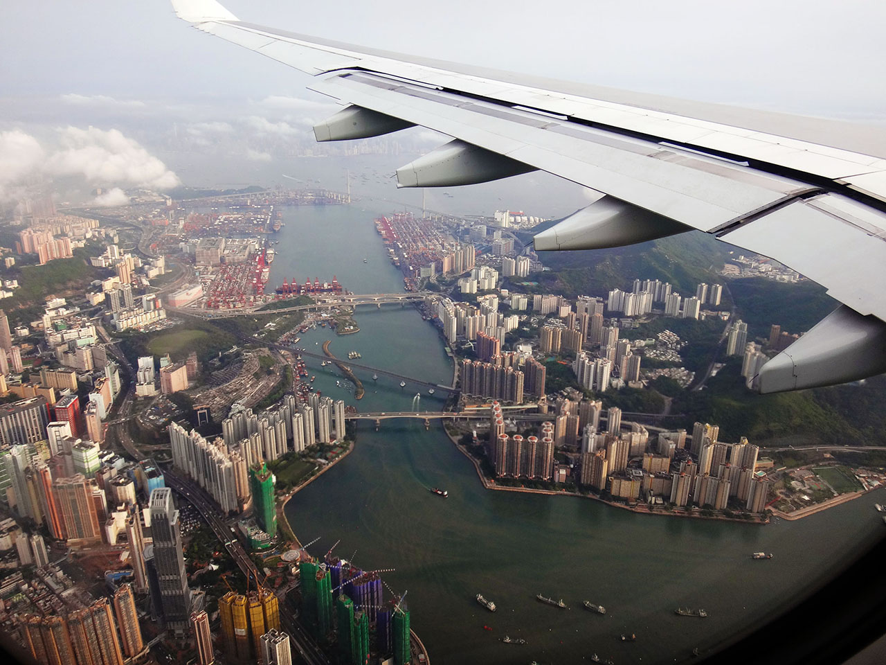 飛行機から眺める香港
