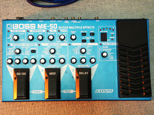 Boss ME-50 01 (2011-02-15 撮影)