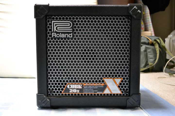 Roland Cube 20X 02 (2011-05-23 撮影)
