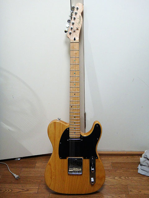 Fender Lite Ash Telecaster 01 (2014-05-17 撮影)